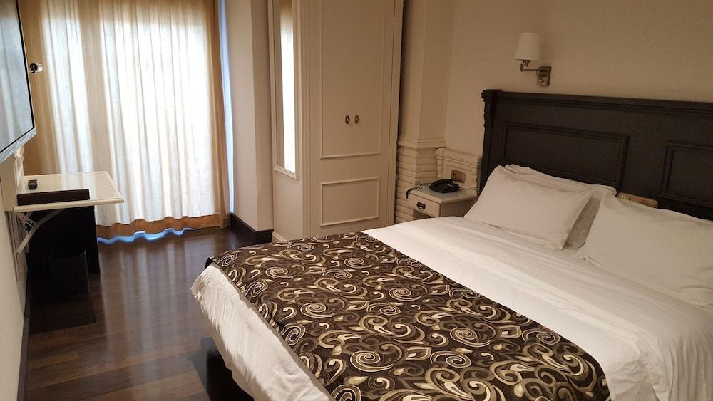 Avent Verahotel Экстерьер фото
