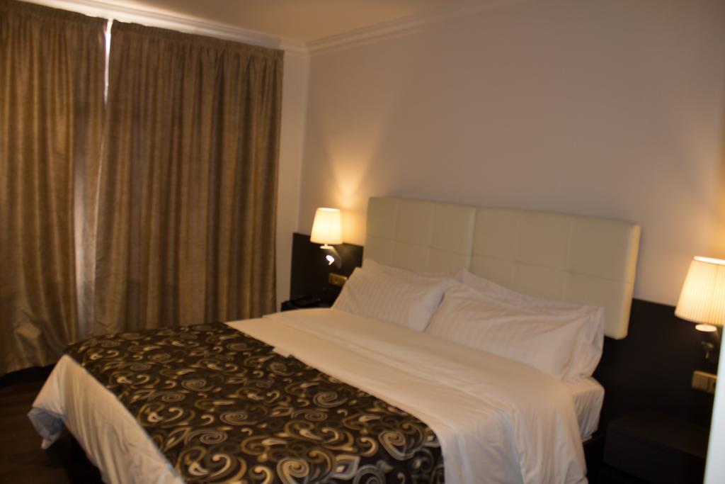 Avent Verahotel Экстерьер фото