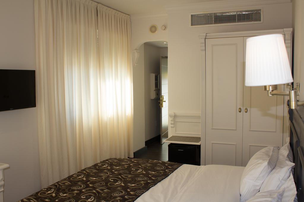 Avent Verahotel Экстерьер фото