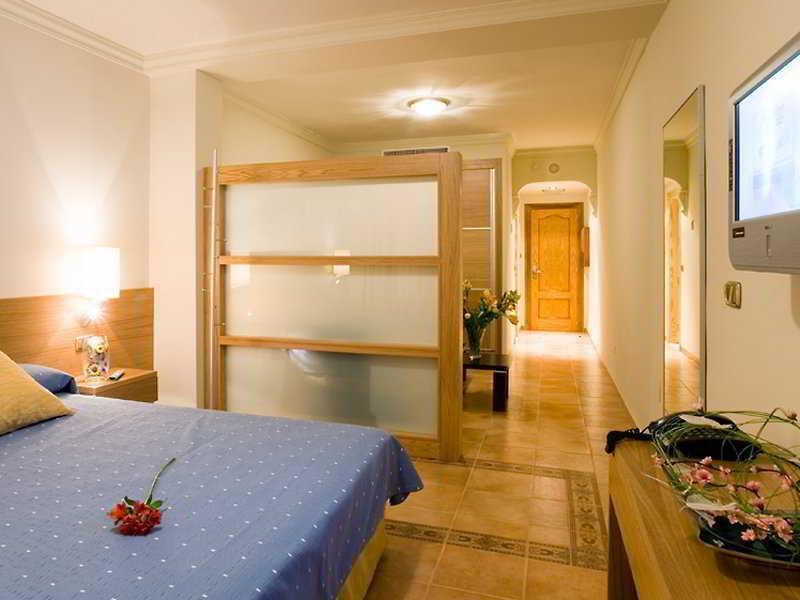 Avent Verahotel Экстерьер фото