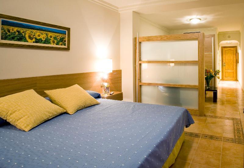 Avent Verahotel Экстерьер фото